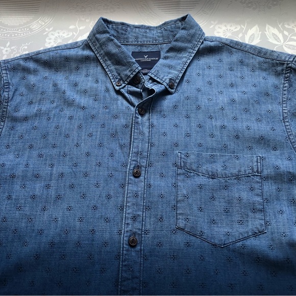 American Eagle Men’s Size L Short Sleeves Shirt Button-Up Blue Jeans Denim Top - Picture 14 of 14